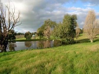 Click to view all images 19 Martin Road Whites Valley SA 5172 - Image 1