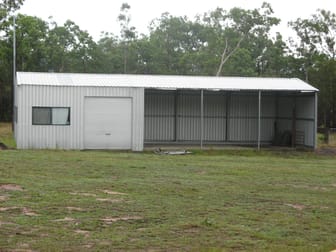 Click to view all images 2262 Old Tenterfield Road Wyan Via Casino NSW 2470 - Image 2