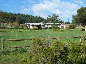 2569 George Russell Drive Canowindra NSW 2804 - Image 1