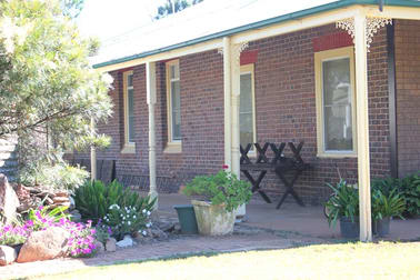 37 Tewkesbury Road Temora NSW 2666 - Image 3