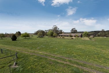 27 Stanway Drive Romsey VIC 3434 - Image 1