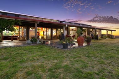 200 Petersons Road Ellinbank VIC 3821 - Image 2