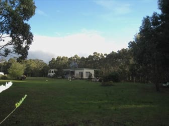 154 Cranneys Lane Trentham VIC 3458 - Image 2