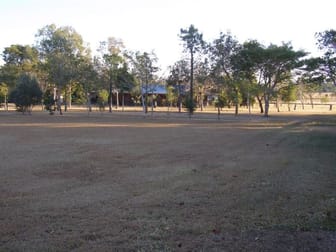 Click to view all images 26 Hunt Road Rockhampton QLD 4701 - Image 2