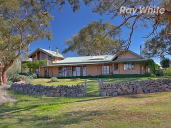 49 Ressom Lane Beechworth VIC 3747 - Image 1