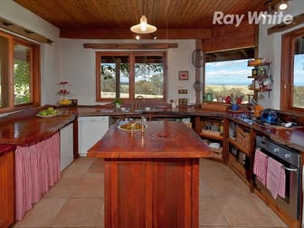 49 Ressom Lane Beechworth VIC 3747 - Image 2
