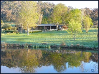17 Moore Road Burra NSW 2620 - Image 1