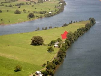 2 Newtons Road Dumaresq Island NSW 2430 - Image 1