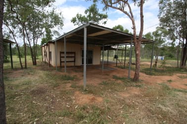 17 Dunroamin Road Charters Towers QLD 4820 - Image 3
