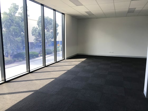 Click to view all images 2/1470 Ferntree Gully Road Knoxfield VIC 3180 - Image 4