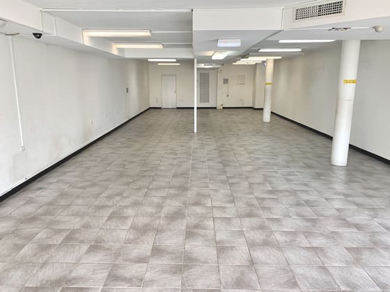 Ground Floor/Shop 2/10-12 Scarborough Street Southport QLD 4215 - Image 2