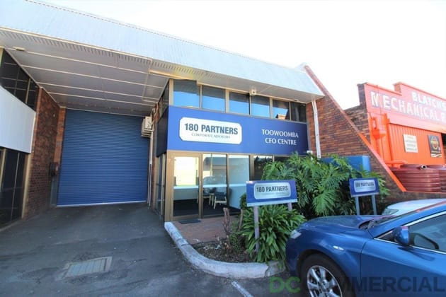 Click to view all images 17/15-19 Wylie Street Toowoomba City QLD 4350 - Image 2