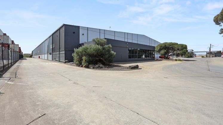 6A/600 Geelong Road Brooklyn VIC 3012 - Image 3