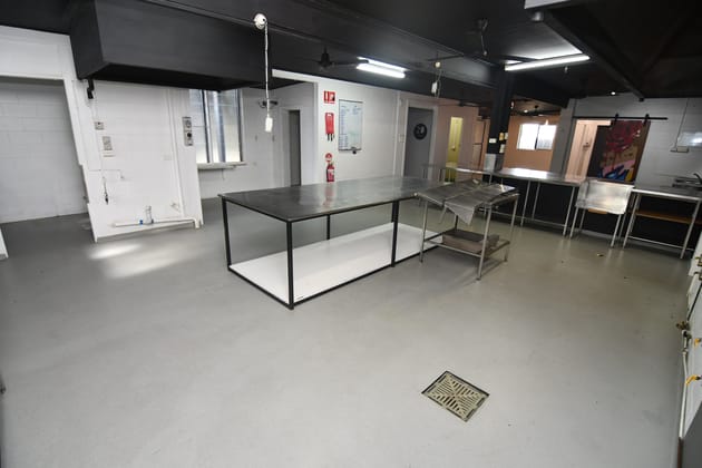 1/20 Warburton Street North Ward QLD 4810 - Image 3