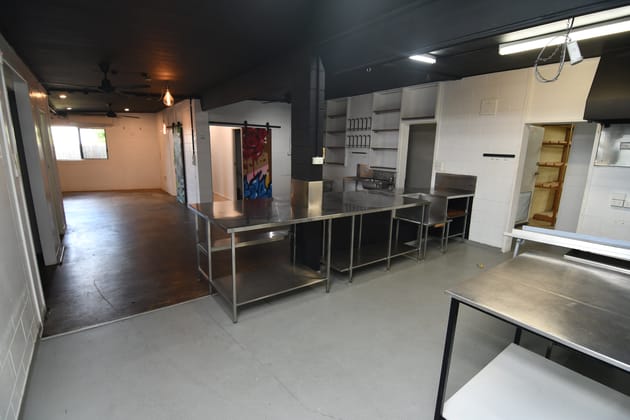 1/20 Warburton Street North Ward QLD 4810 - Image 5