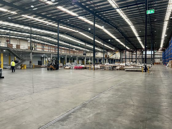 Click to view all images 2-4 Harvey Road Kings Park NSW 2148 - Image 1