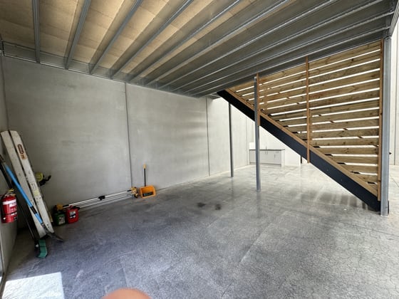 Click to view all images 4/14 Burgess Road Bayswater North VIC 3153 - Image 5