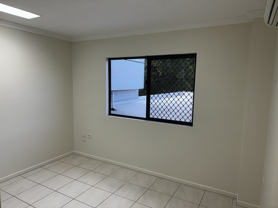 Lvl 1/30 Magazine Street Stratford QLD 4870 - Image 2