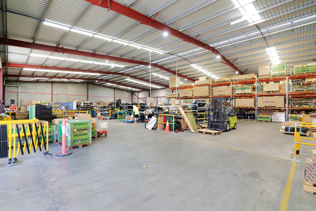 Warehouse 3/59-87 Pilbara Street Welshpool WA 6106 - Image 3