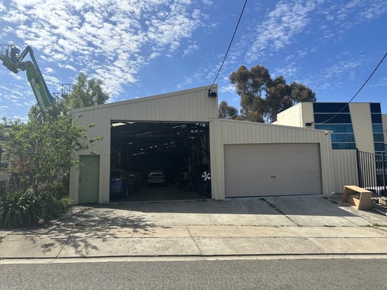 6 Hampton Avenue Sunshine VIC 3020 - Image 1