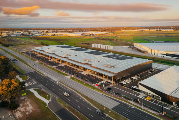 15 Chifley Drive Moorabbin Airport VIC 3194 - Image 1