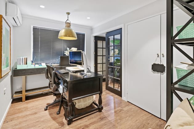 20 Ashmore Road Bundall QLD 4217 - Image 4