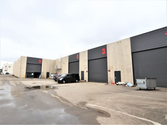 Click to view all images 4 Brunker Road Chullora NSW 2190 - Image 4