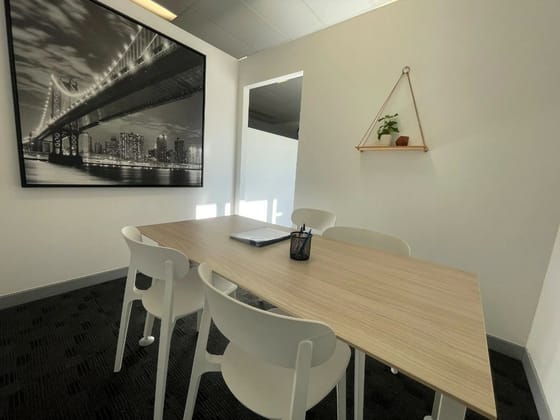 Suite 10/3-15 Dennis Road Springwood QLD 4127 - Image 3