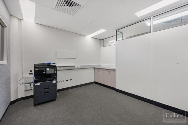 28 Hamilton Street Townsville City QLD 4810 - Image 3