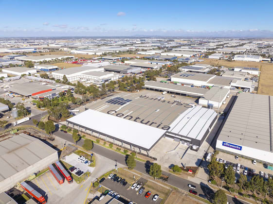 30 Fulton Drive Derrimut VIC 3026 - Image 2