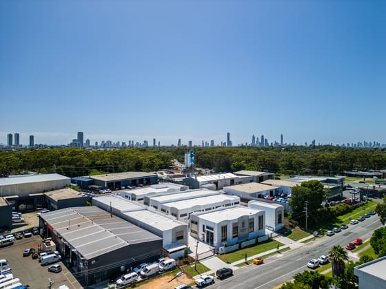 8 & 11/5 Bailey Crescent Southport QLD 4215 - Image 3