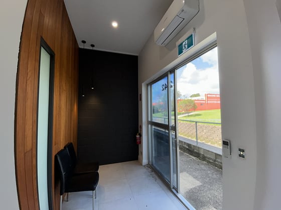 2/42 Dominions Road Ashmore QLD 4214 - Image 4