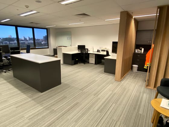 804/10 Market Street Brisbane City QLD 4000 - Image 3
