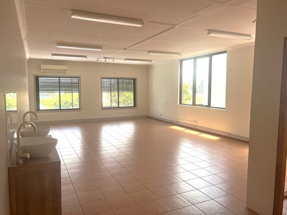 Level 1, 5/113 Scarborough Street Southport QLD 4215 - Image 4