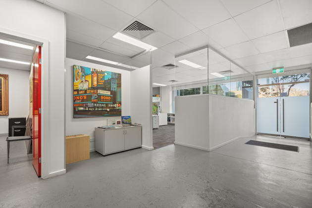 Click to view all images 11 Newton Street Cremorne VIC 3121 - Image 5