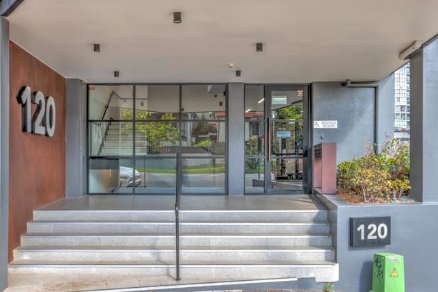 Click to view all images 120 Christie Street St Leonards NSW 2065 - Image 5