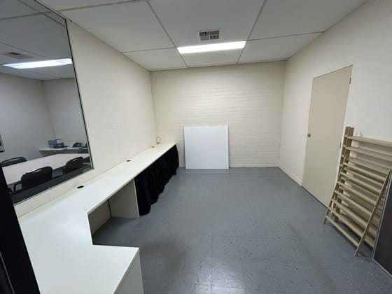 8/17 Foley Street Balcatta WA 6021 - Image 5