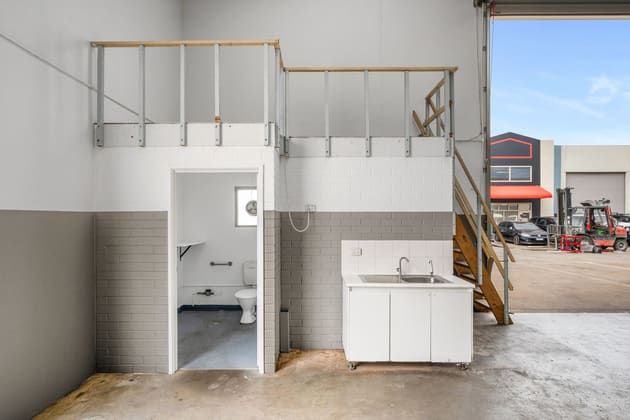 3/30 Salpietro Street Bibra Lake WA 6163 - Image 4