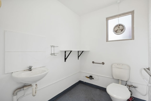 3/30 Salpietro Street Bibra Lake WA 6163 - Image 5