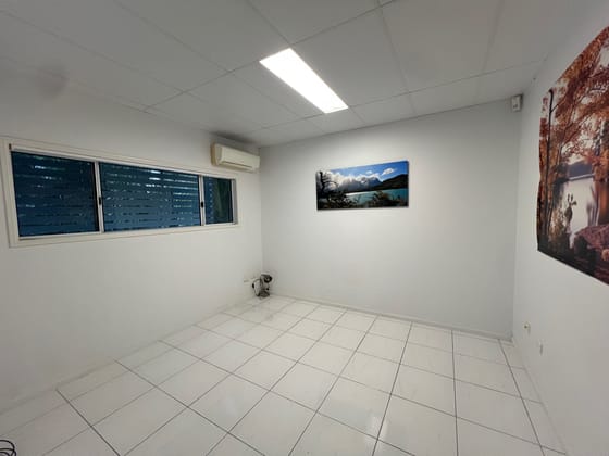 First Floor/367 Mount Low Parkway Bushland Beach QLD 4818 - Image 4