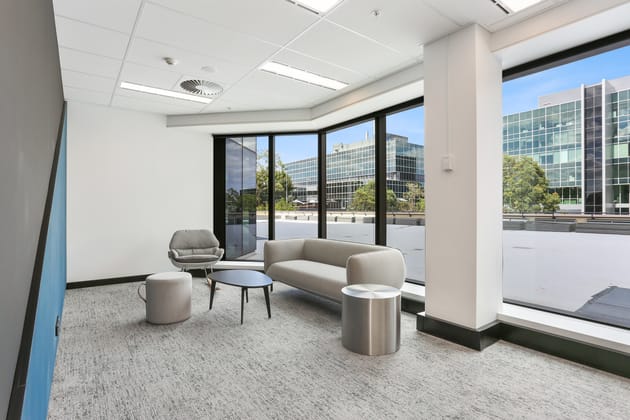 Click to view all images 3 Thomas Holt Drive Macquarie Park NSW 2113 - Image 5