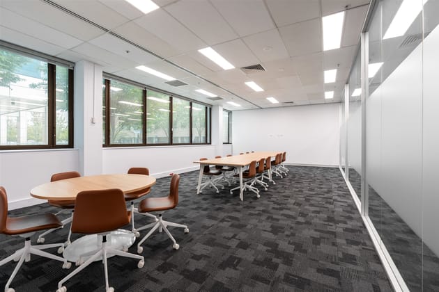 2 Bowes Street Phillip ACT 2606 - Image 4