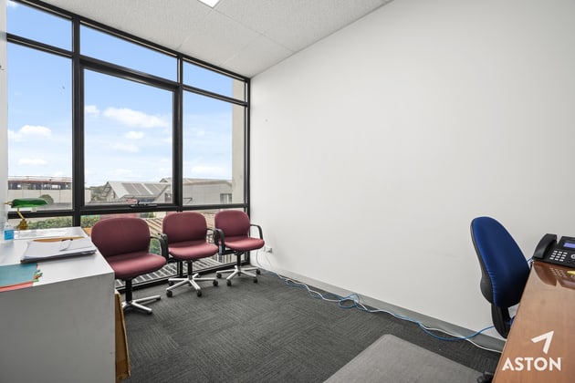 4/5 Wedge Street South Werribee VIC 3030 - Image 4