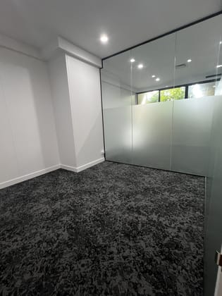 25/42 Bundall Road Bundall QLD 4217 - Image 4