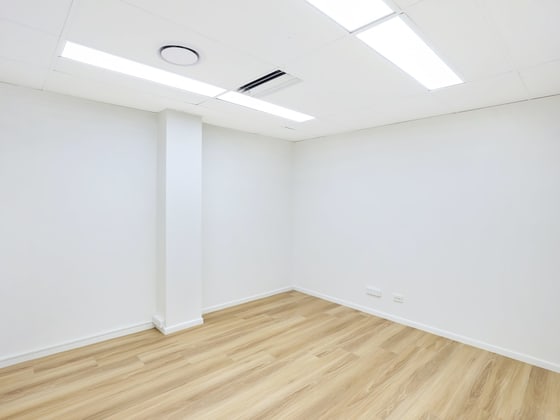 Suite 11 & 12/97 Poinciana Avenue Tewantin QLD 4565 - Image 3