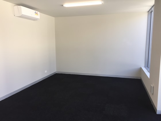 12/10 Henderson Road Knoxfield VIC 3180 - Image 3