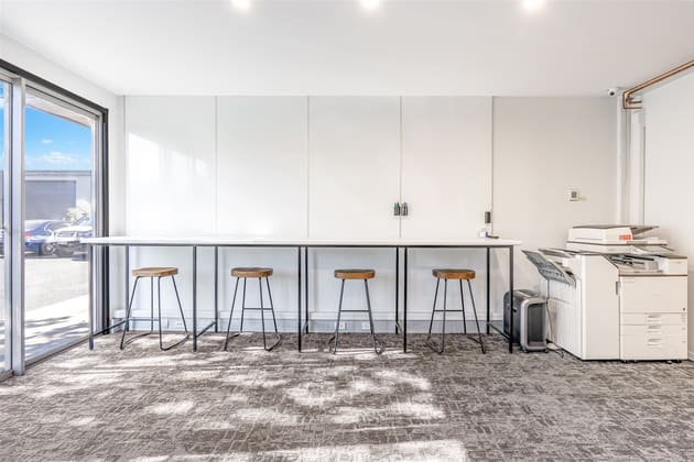 Unit 3/285 Canberra Avenue Fyshwick ACT 2609 - Image 2