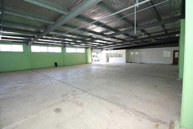 Unit 3/20 Yeatman St Hyde Park QLD 4812 - Image 1