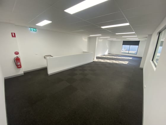 23 Camino Crescent Cranbourne West VIC 3977 - Image 3