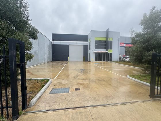 40 Paramount Boulevard Cranbourne West VIC 3977 - Image 2